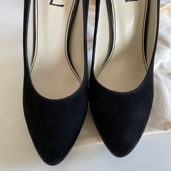 YSL Suede Almond Toe pump with purple heel - Picture 8 of 13